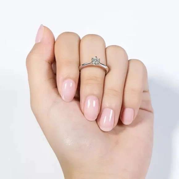 CERTIFIED 0.5 CARATS Moissanite Solid 925 Sterling silver Engagement Ring New - Picture 3 of 11